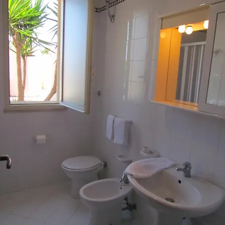 Villalba 公寓式酒店 兰佩杜萨